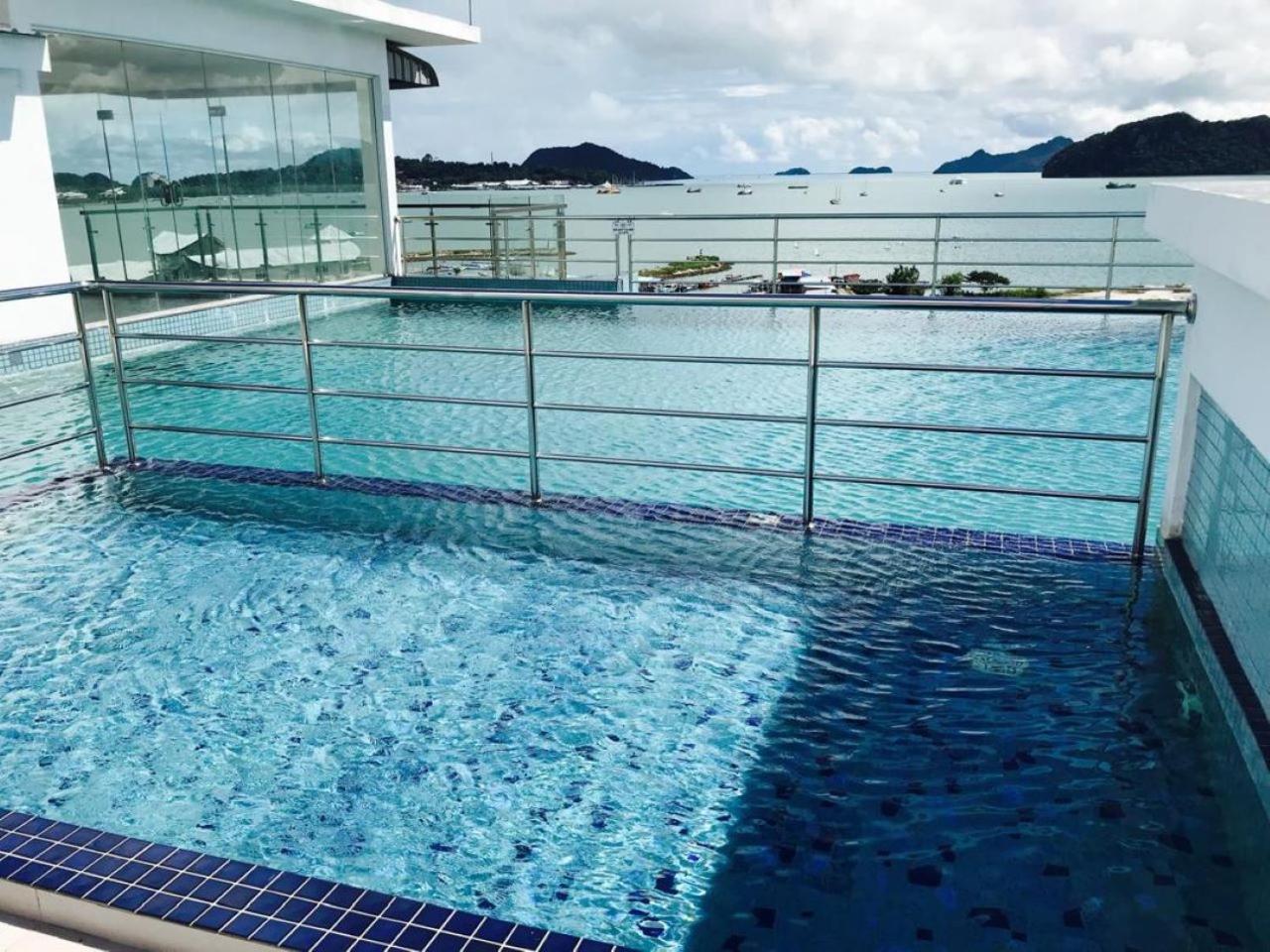 Maya Seaview Families Suite Apartment + Sky Pool 瓜埠 外观 照片